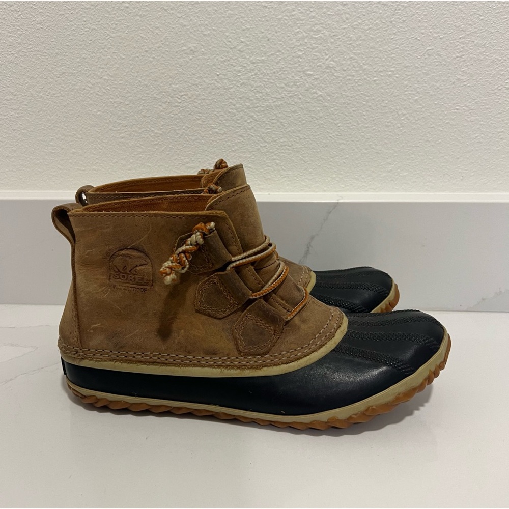Sorel Womens Out N About Duck Boots Waterproof Leather Rubber Sole Size 7.5